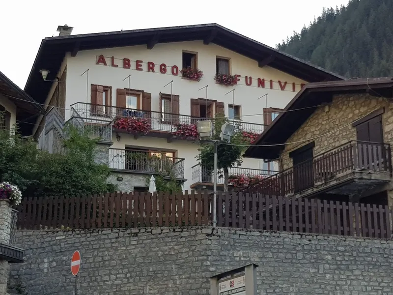 Hôtel Funivia (1400m), Courmayeur - Italie