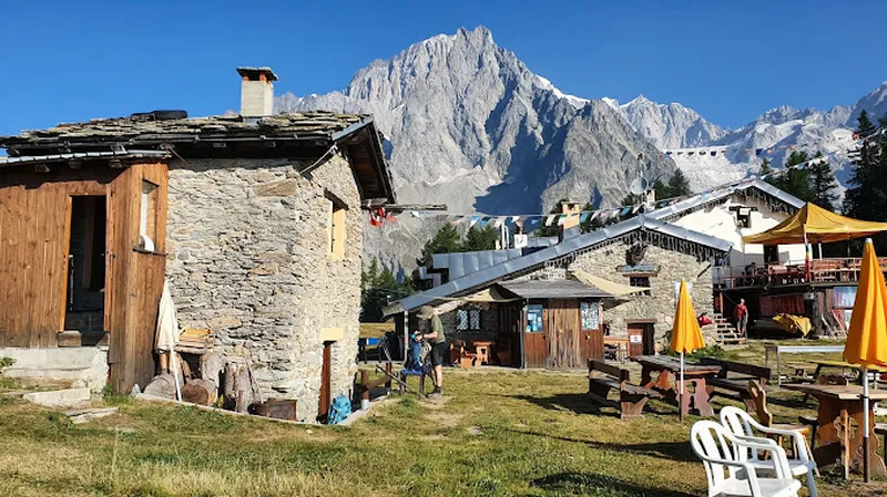 Rifugio Maison Vieille (1956m), Courmayeur - Italie