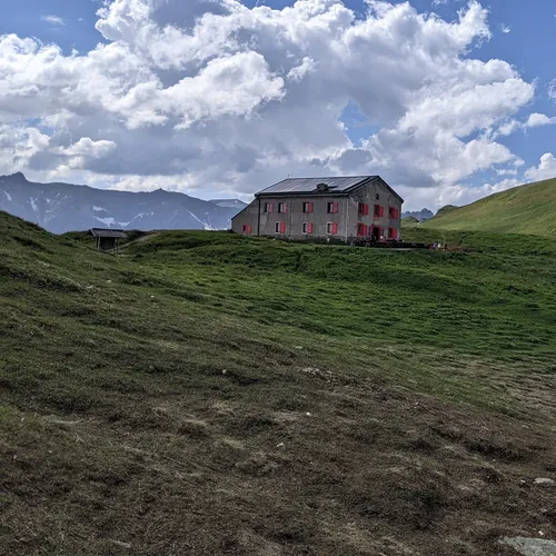 refuge_du_col_de_la_balme_tour_du_mont_blanc